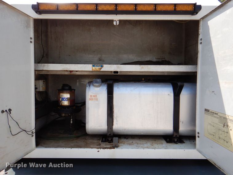 image for item DR2028 2007 Freightliner Business Class M2  street sweeper truck