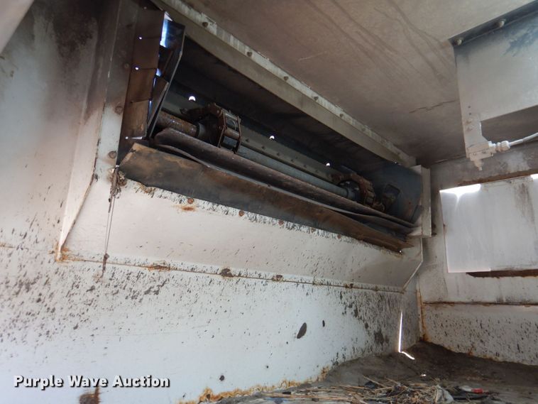 image for item DR2028 2007 Freightliner Business Class M2  street sweeper truck