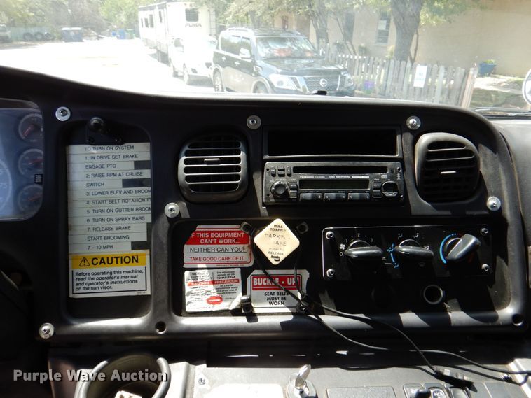 image for item DR2028 2007 Freightliner Business Class M2  street sweeper truck