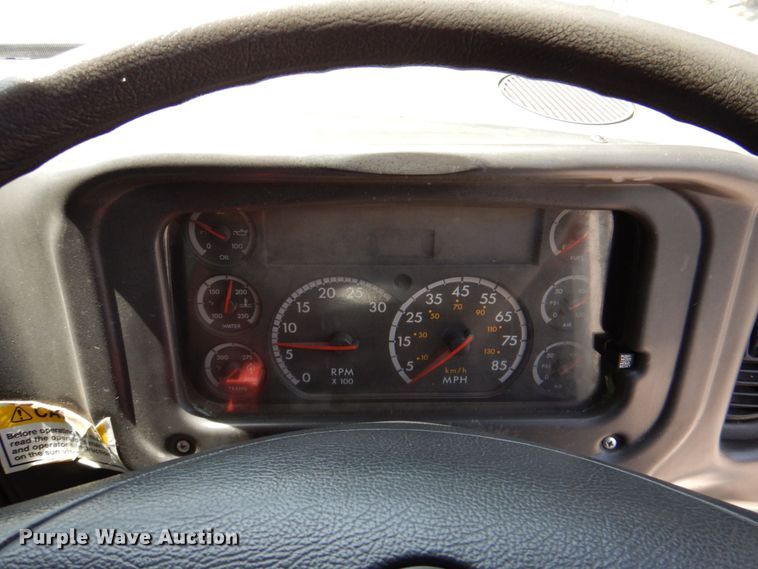 image for item DR2028 2007 Freightliner Business Class M2  street sweeper truck