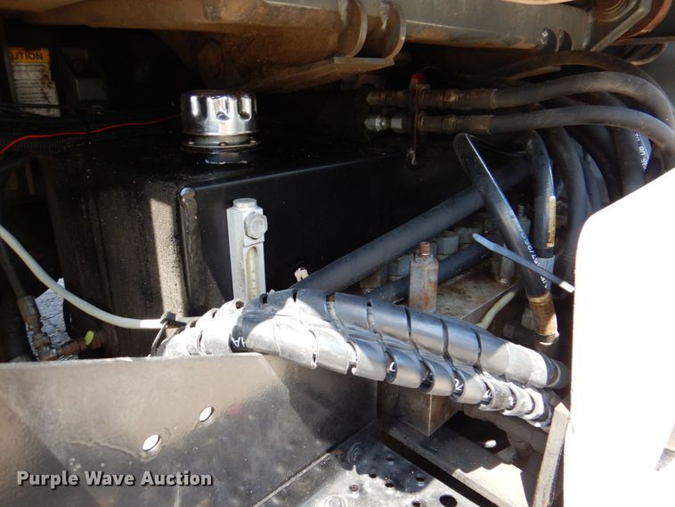 image for item DR2028 2007 Freightliner Business Class M2  street sweeper truck