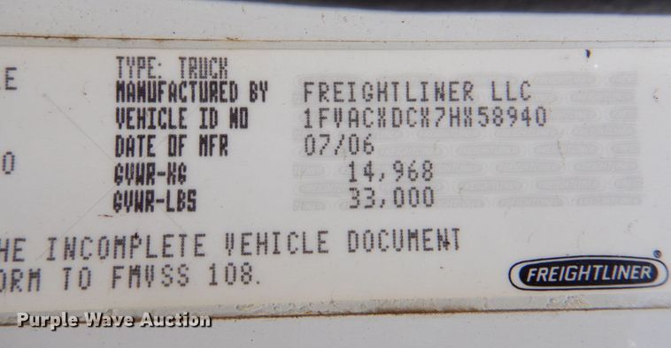 image for item DR2028 2007 Freightliner Business Class M2  street sweeper truck