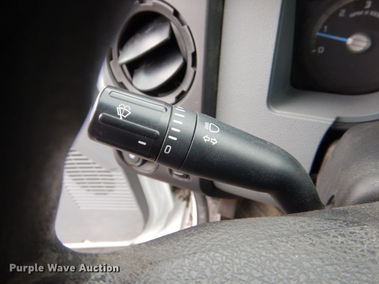 image for item DS8141 2012 Ford F450 Super Duty XL  box truck