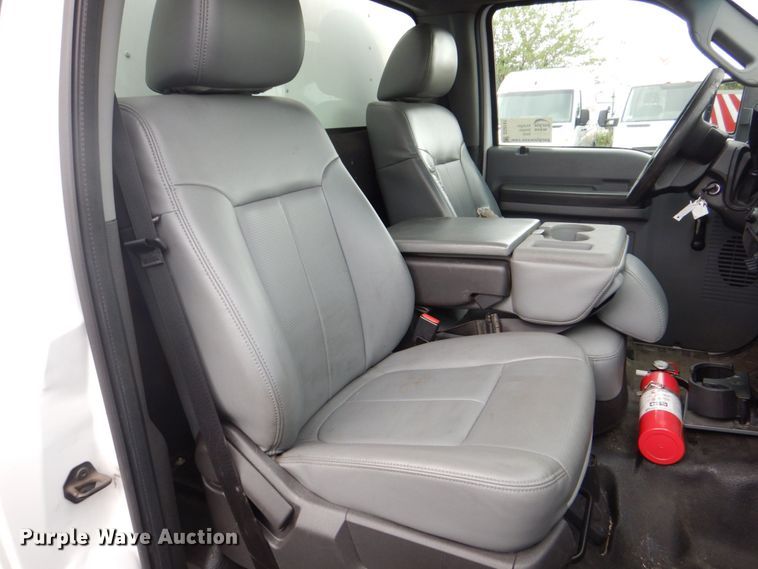 image for item DS8141 2012 Ford F450 Super Duty XL  box truck