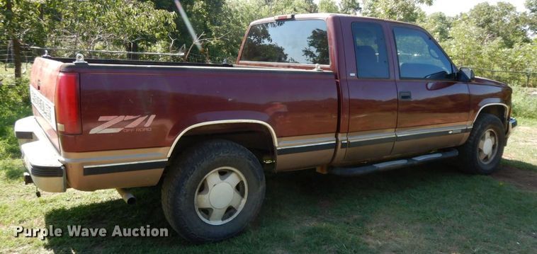 image for item HF9358 1998 Chevrolet 1500  Ext. Cab pickup truck