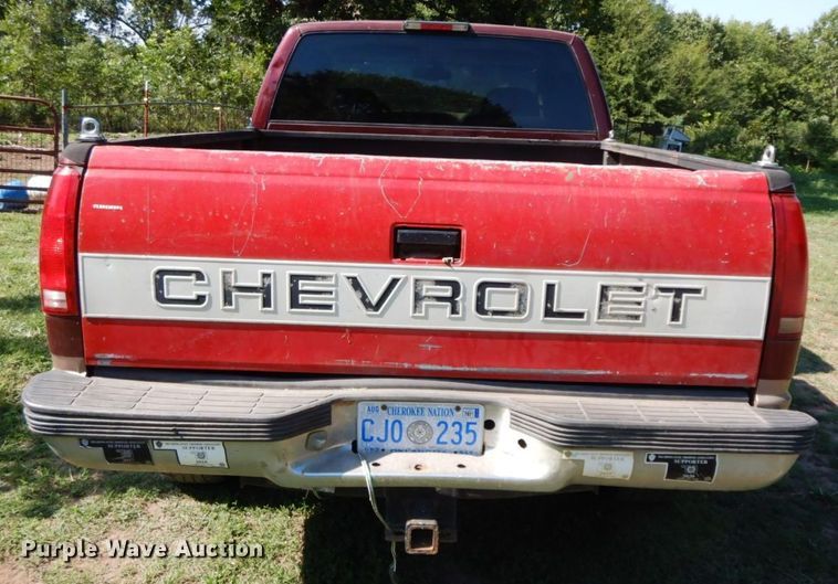 image for item HF9358 1998 Chevrolet 1500  Ext. Cab pickup truck