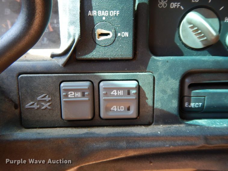 image for item HF9358 1998 Chevrolet 1500  Ext. Cab pickup truck