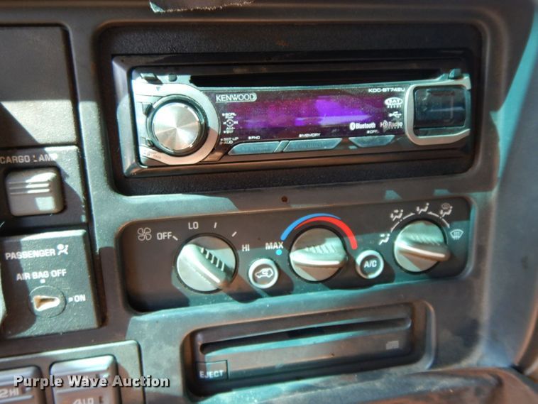 image for item HF9358 1998 Chevrolet 1500  Ext. Cab pickup truck