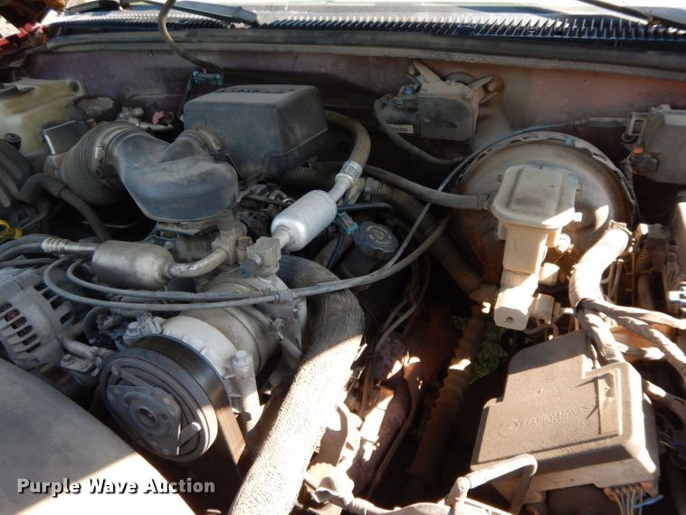 image for item HF9358 1998 Chevrolet 1500  Ext. Cab pickup truck