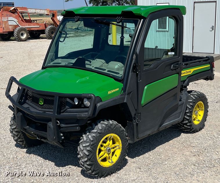 image for item IA9054 2021 John Deere XUV835R  utility vehicle