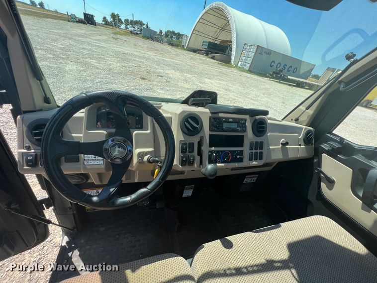 image for item IA9054 2021 John Deere XUV835R  utility vehicle