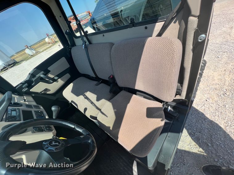 image for item IA9054 2021 John Deere XUV835R  utility vehicle