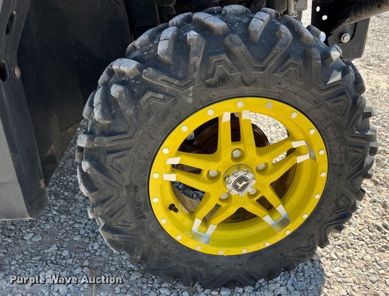 image for item IA9054 2021 John Deere XUV835R  utility vehicle