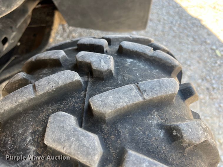 image for item IA9054 2021 John Deere XUV835R  utility vehicle