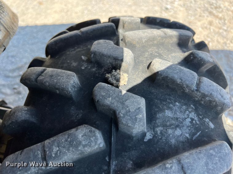 image for item IA9054 2021 John Deere XUV835R  utility vehicle