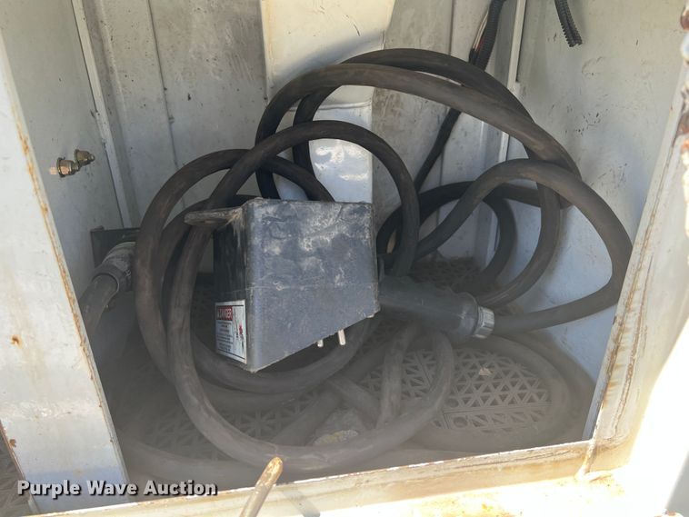 image for item IA9101 2009 Ford F550 Super Duty  Crew Cab utility / service truck