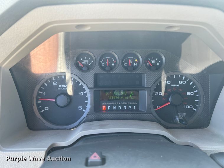 image for item IA9101 2009 Ford F550 Super Duty  Crew Cab utility / service truck