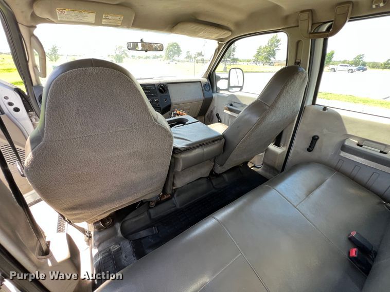 image for item IA9101 2009 Ford F550 Super Duty  Crew Cab utility / service truck