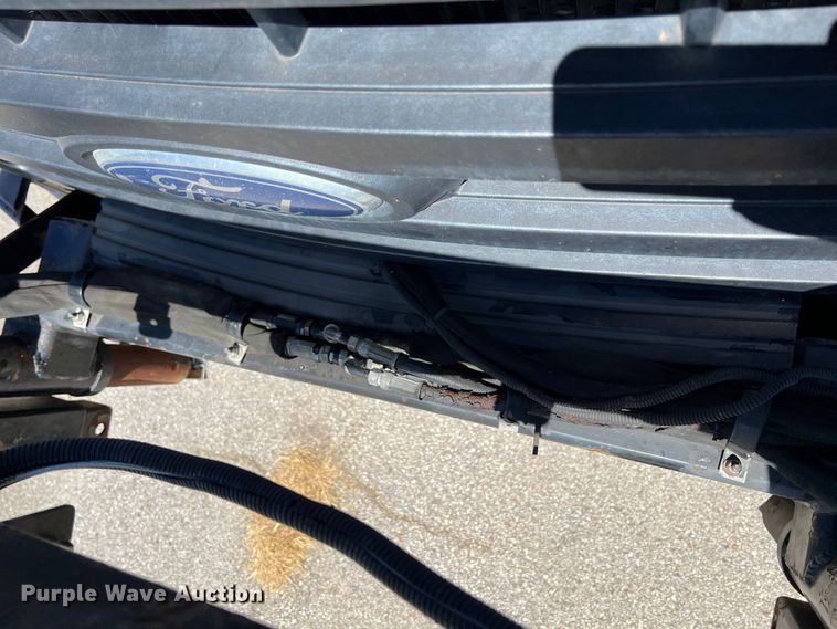 image for item IA9101 2009 Ford F550 Super Duty  Crew Cab utility / service truck