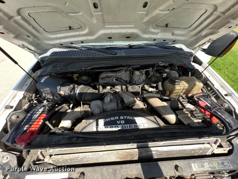 image for item IA9101 2009 Ford F550 Super Duty  Crew Cab utility / service truck