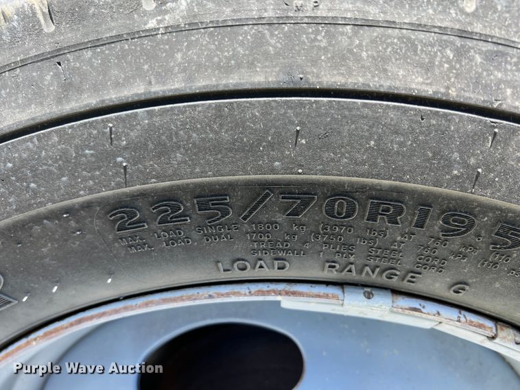 image for item IA9101 2009 Ford F550 Super Duty  Crew Cab utility / service truck