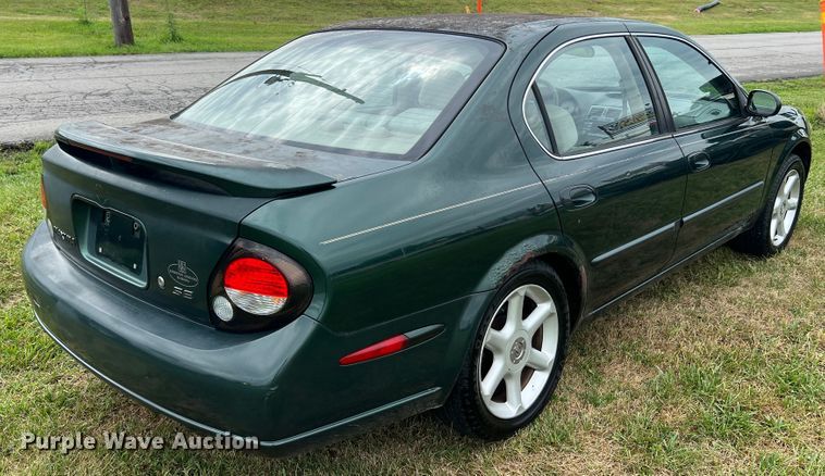 2000 Nissan Maxima SE in Moscow Mills, MO | Item JM9269 sold | Purple Wave