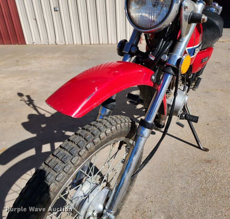 image for item KC9459 1973 Suzuki TS125  motorcycle