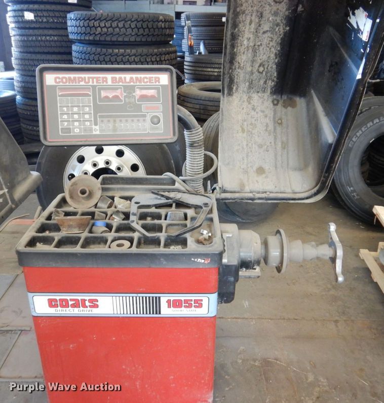 image for item KF9521 (2) Coats computer wheel balancers