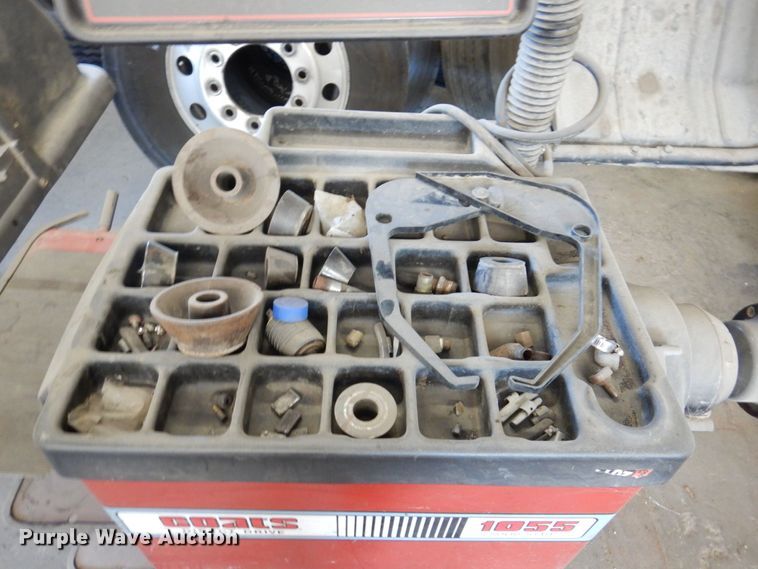 image for item KF9521 (2) Coats computer wheel balancers