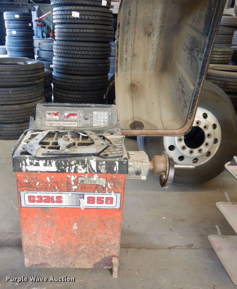 image for item KF9521 (2) Coats computer wheel balancers