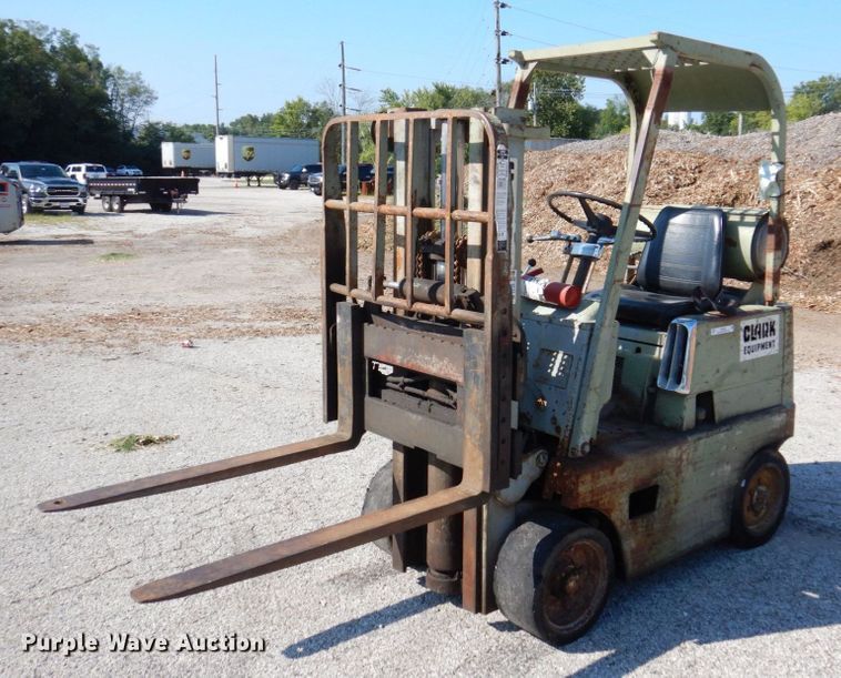 image for item KF9522 Clark  forklift