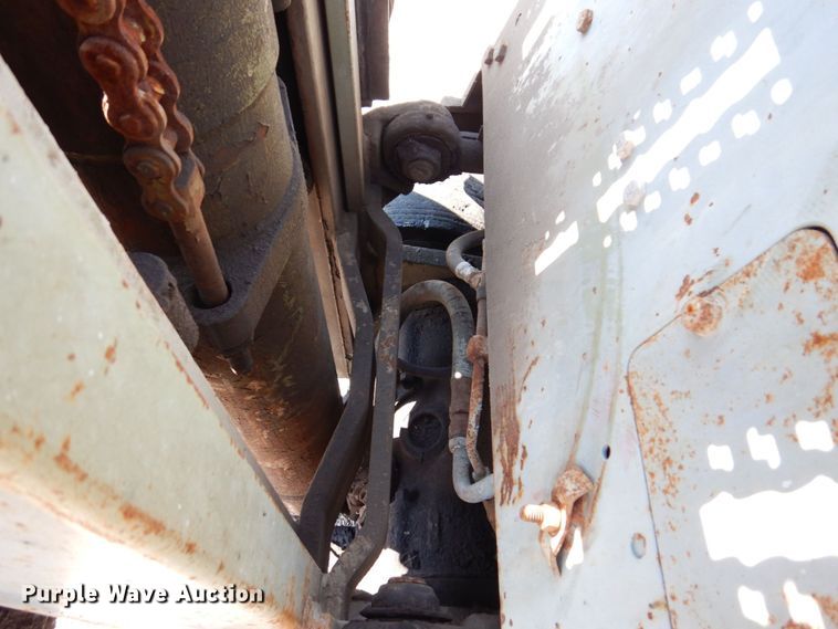 image for item KF9522 Clark  forklift