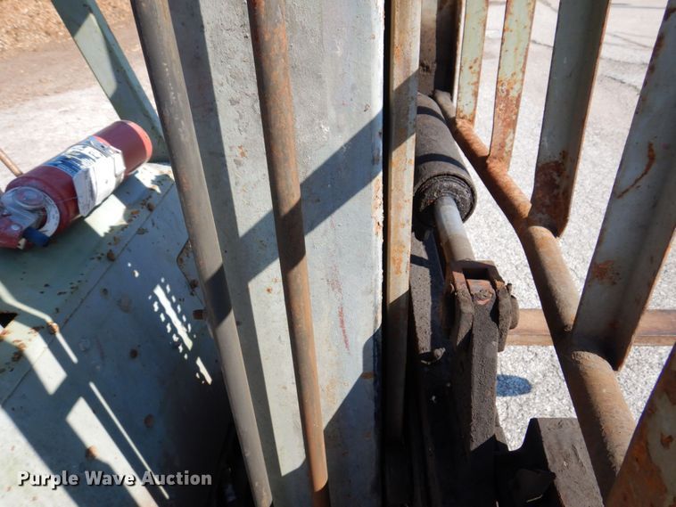 image for item KF9522 Clark  forklift