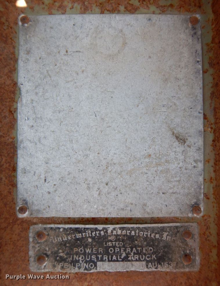 image for item KF9522 Clark  forklift