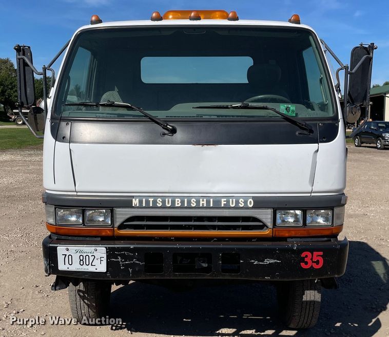 image for item KF9541 1998 Mitsubishi Fuso FG369  truck cab and chassis