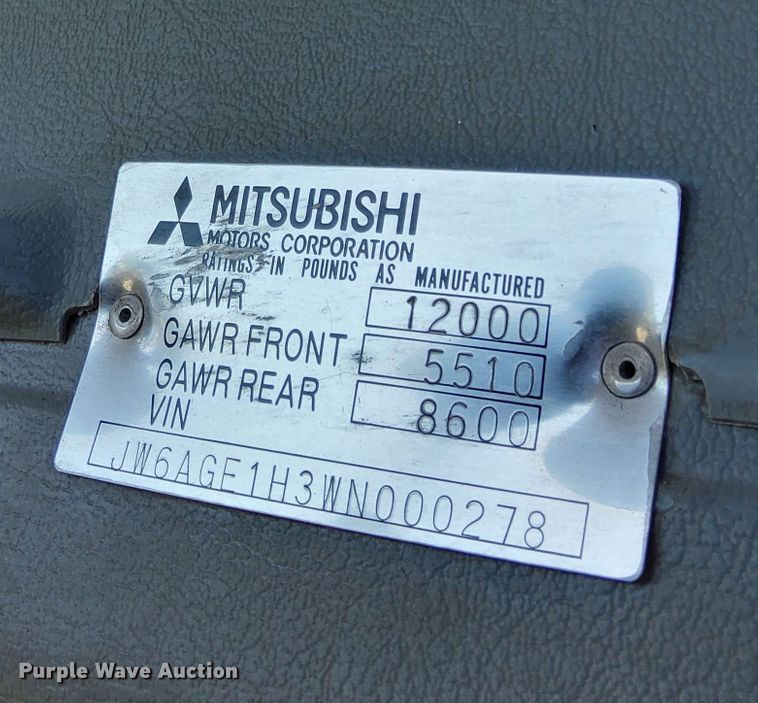 image for item KF9541 1998 Mitsubishi Fuso FG369  truck cab and chassis