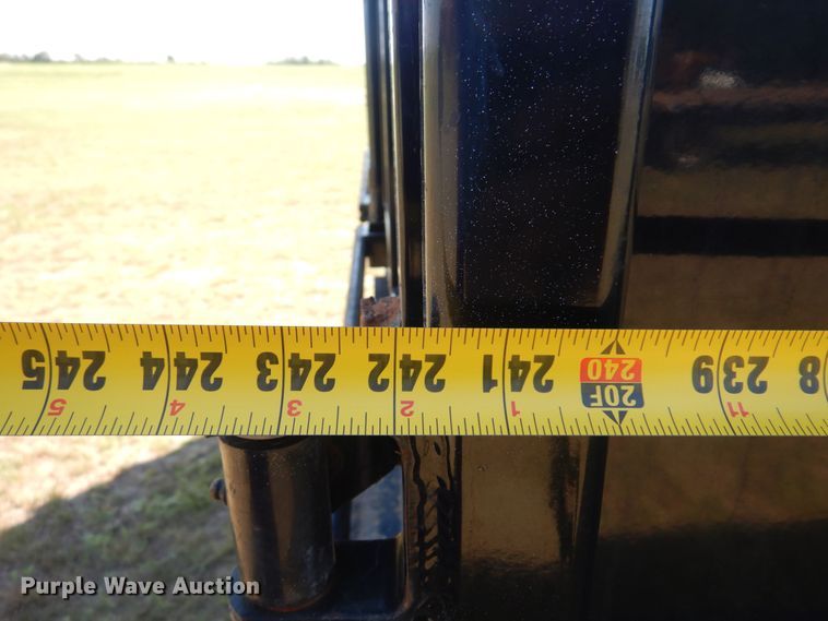 image for item KI9221 2014 Parker  dump trailer