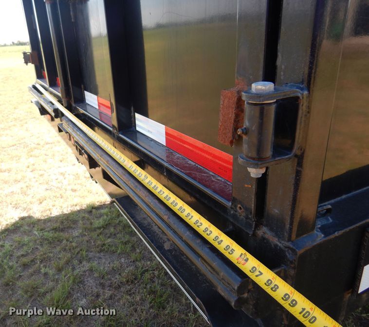 image for item KI9221 2014 Parker  dump trailer