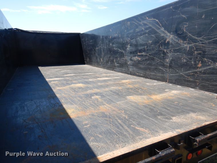 image for item KI9221 2014 Parker  dump trailer