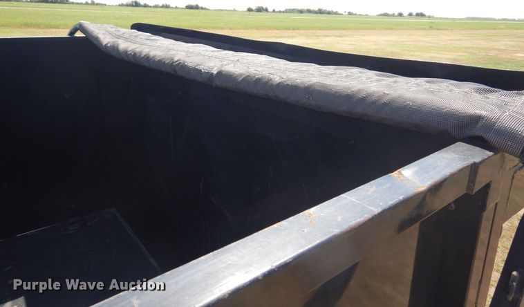 image for item KI9221 2014 Parker  dump trailer