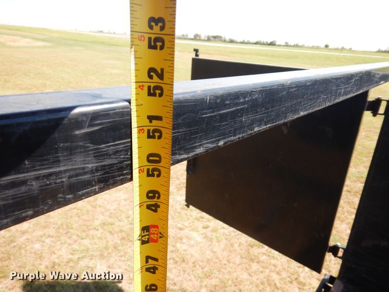 image for item KI9221 2014 Parker  dump trailer