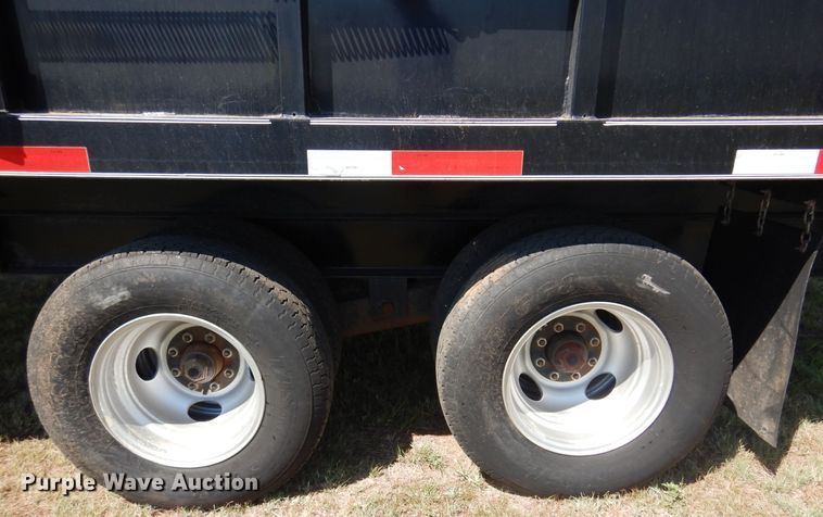 image for item KI9221 2014 Parker  dump trailer