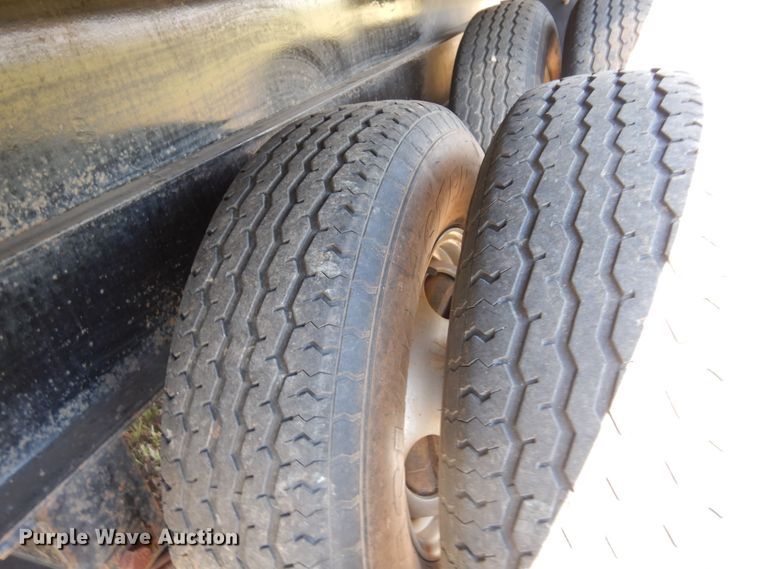 image for item KI9221 2014 Parker  dump trailer