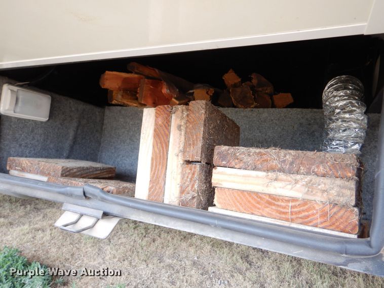 image for item LB9855 2001 Newmar Mountain Aire  RV