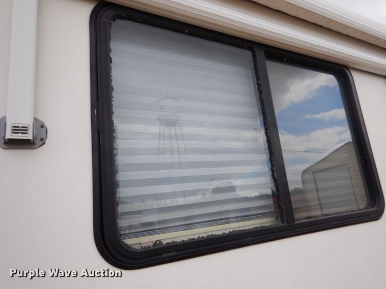 image for item LB9855 2001 Newmar Mountain Aire  RV