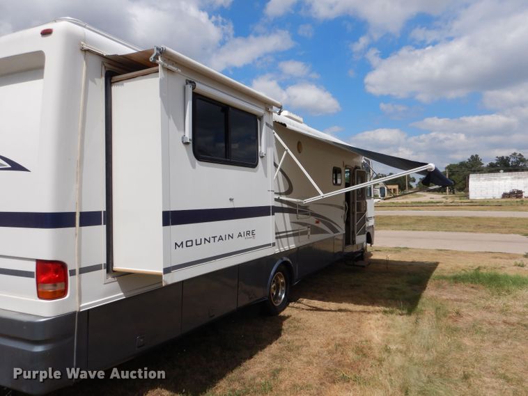 image for item LB9855 2001 Newmar Mountain Aire  RV