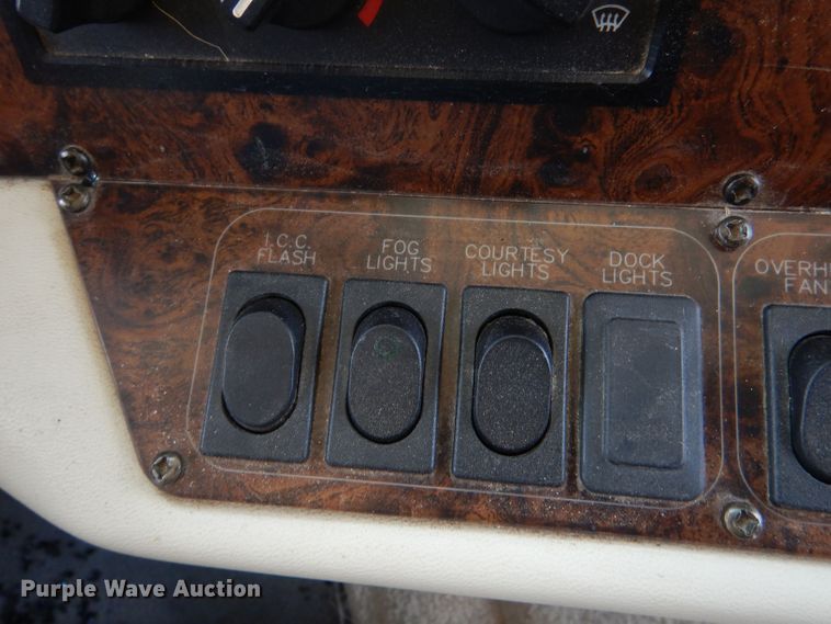 image for item LB9855 2001 Newmar Mountain Aire  RV