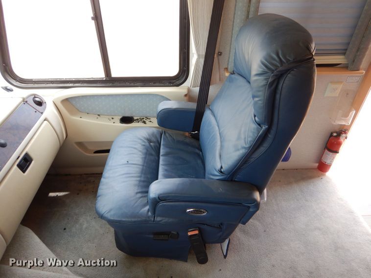 image for item LB9855 2001 Newmar Mountain Aire  RV