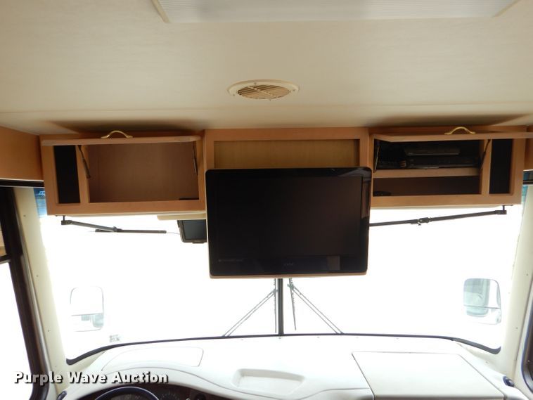 image for item LB9855 2001 Newmar Mountain Aire  RV