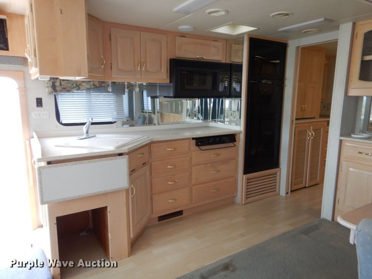 image for item LB9855 2001 Newmar Mountain Aire  RV